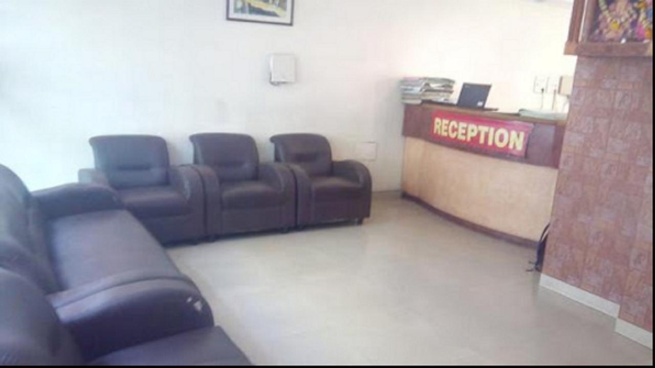 Hotel Rajdeep Pune Esterno foto