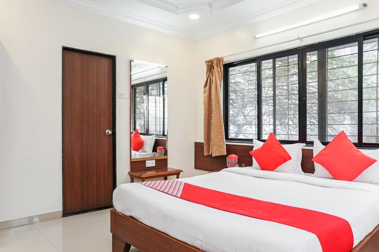 Hotel Rajdeep Pune Esterno foto