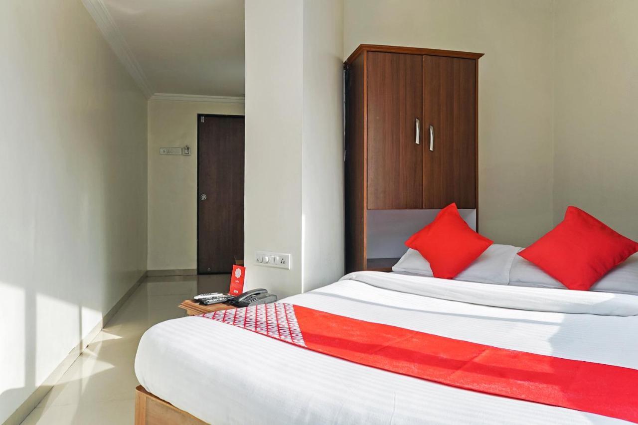 Hotel Rajdeep Pune Esterno foto