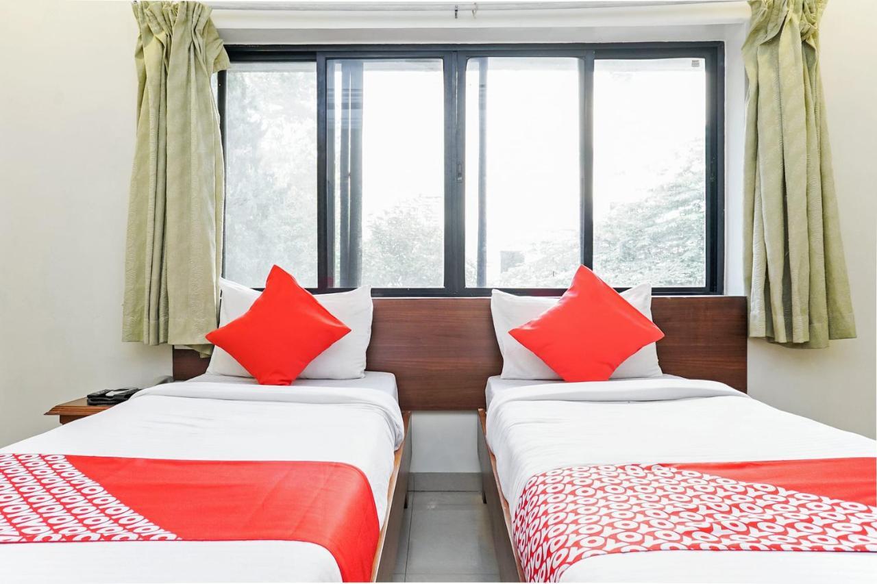 Hotel Rajdeep Pune Esterno foto