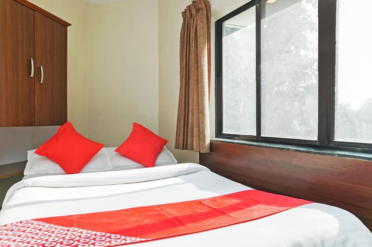 Hotel Rajdeep Pune Esterno foto